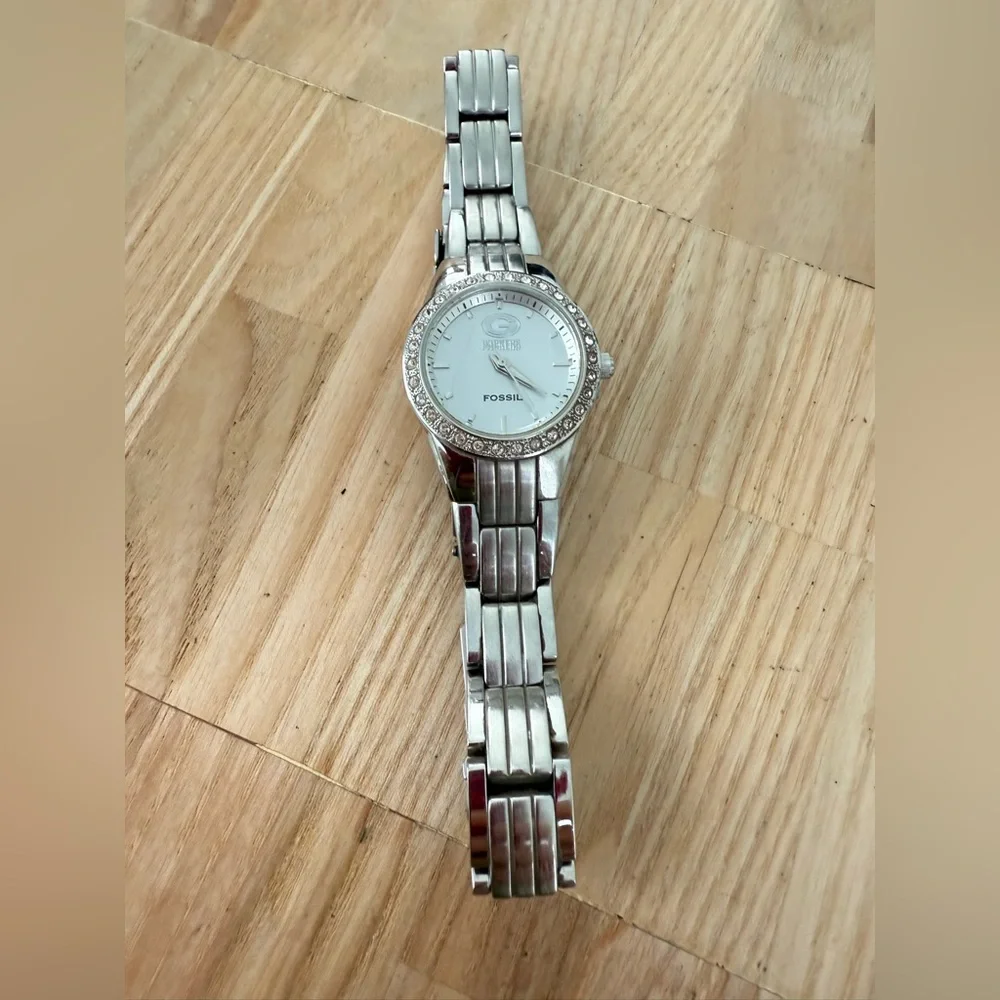 Fossil brand model